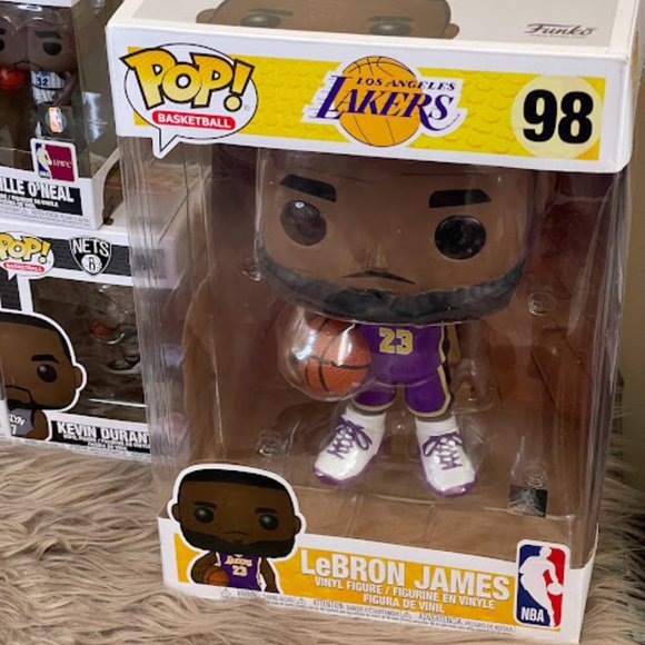 lebron james cavs funko pop